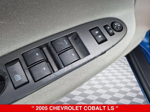 Used 2005 Chevrolet Cobalt LS FWD image 13