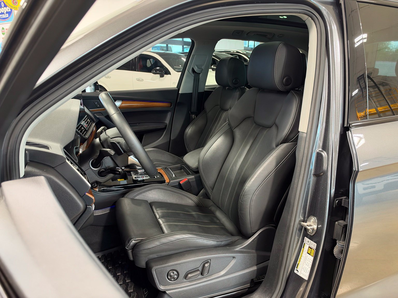 Used 2022 Audi Q5 e Prestige AWD/4WD image 13