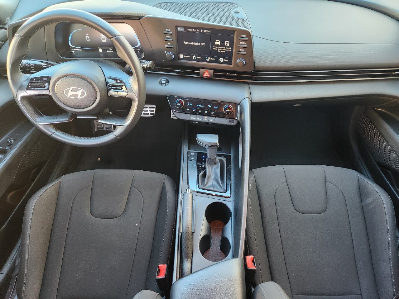 Used 2025 Hyundai Elantra Sport FWD image 24
