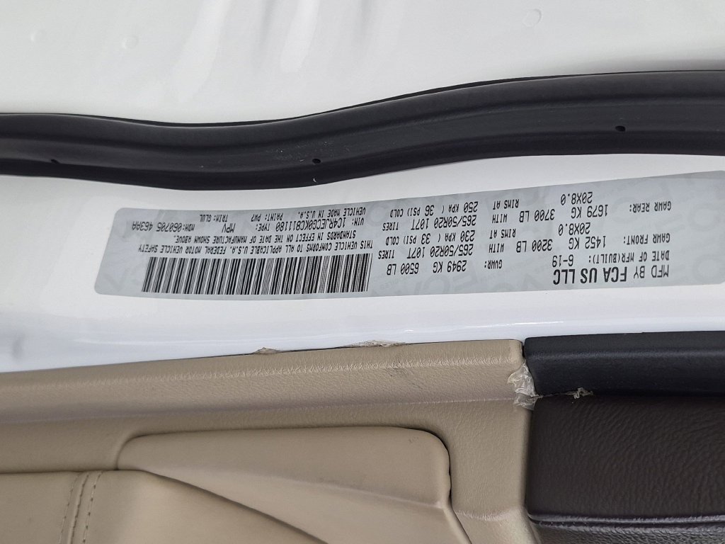 Used 2019 Jeep Grand Cherokee Overland RWD image 39