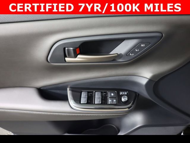 Used 2026 Toyota Crown Nightshade image 17