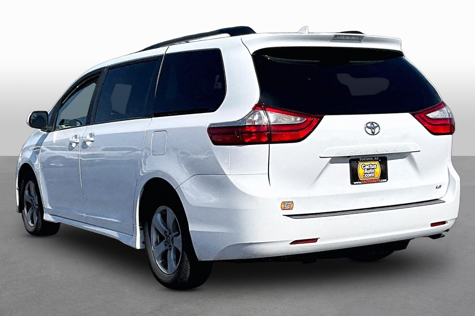 Used 2019 Toyota Sienna LE FWD image 9