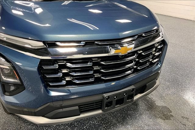Used 2025 Chevrolet Equinox LT FWD image 27