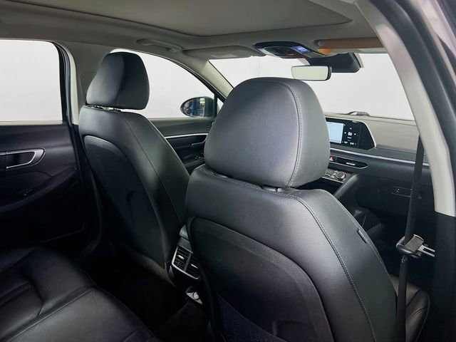Used 2023 Hyundai Sonata Limited w/ Preferred Accessory Package image 9