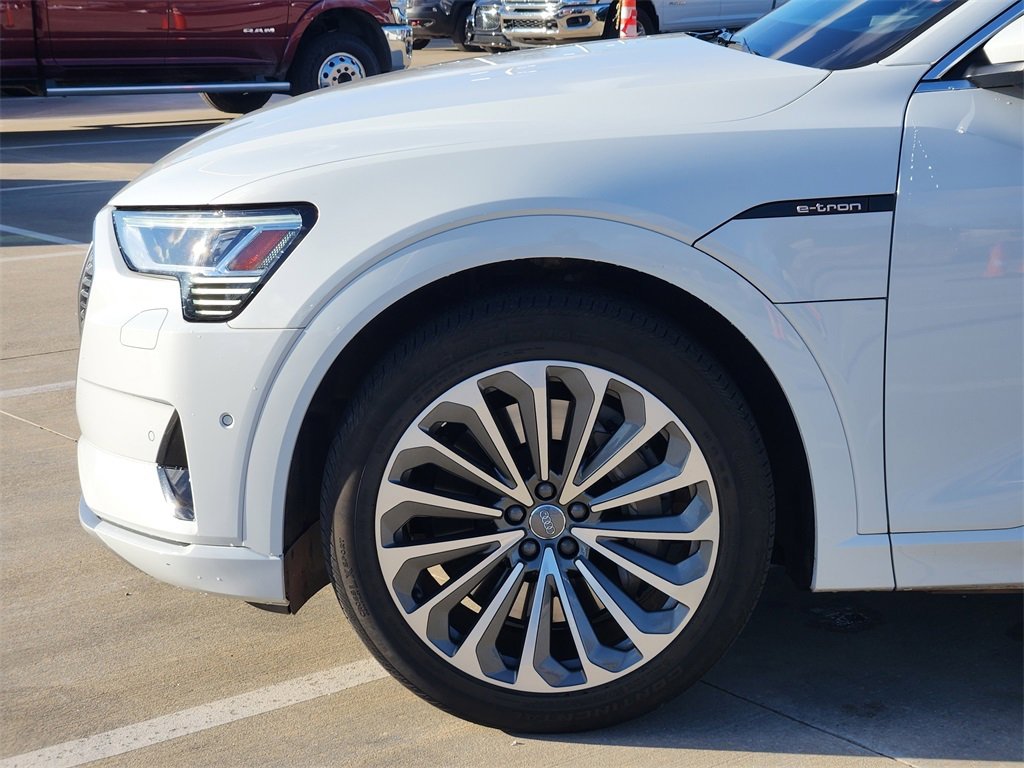 Used 2019 Audi e-tron Prestige image 8