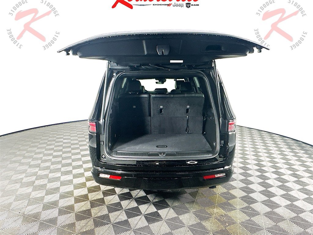 New 2025 Jeep Wagoneer Series II image 16