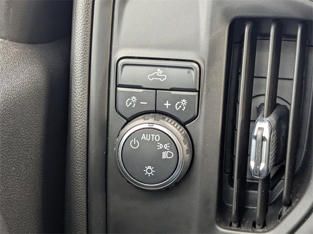 Used 2021 Chevrolet Silverado 1500 Custom image 25