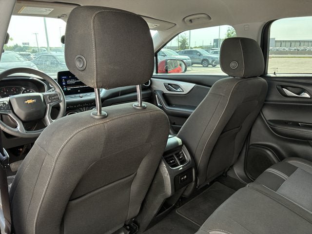 Used 2023 Chevrolet Blazer LT FWD image 17