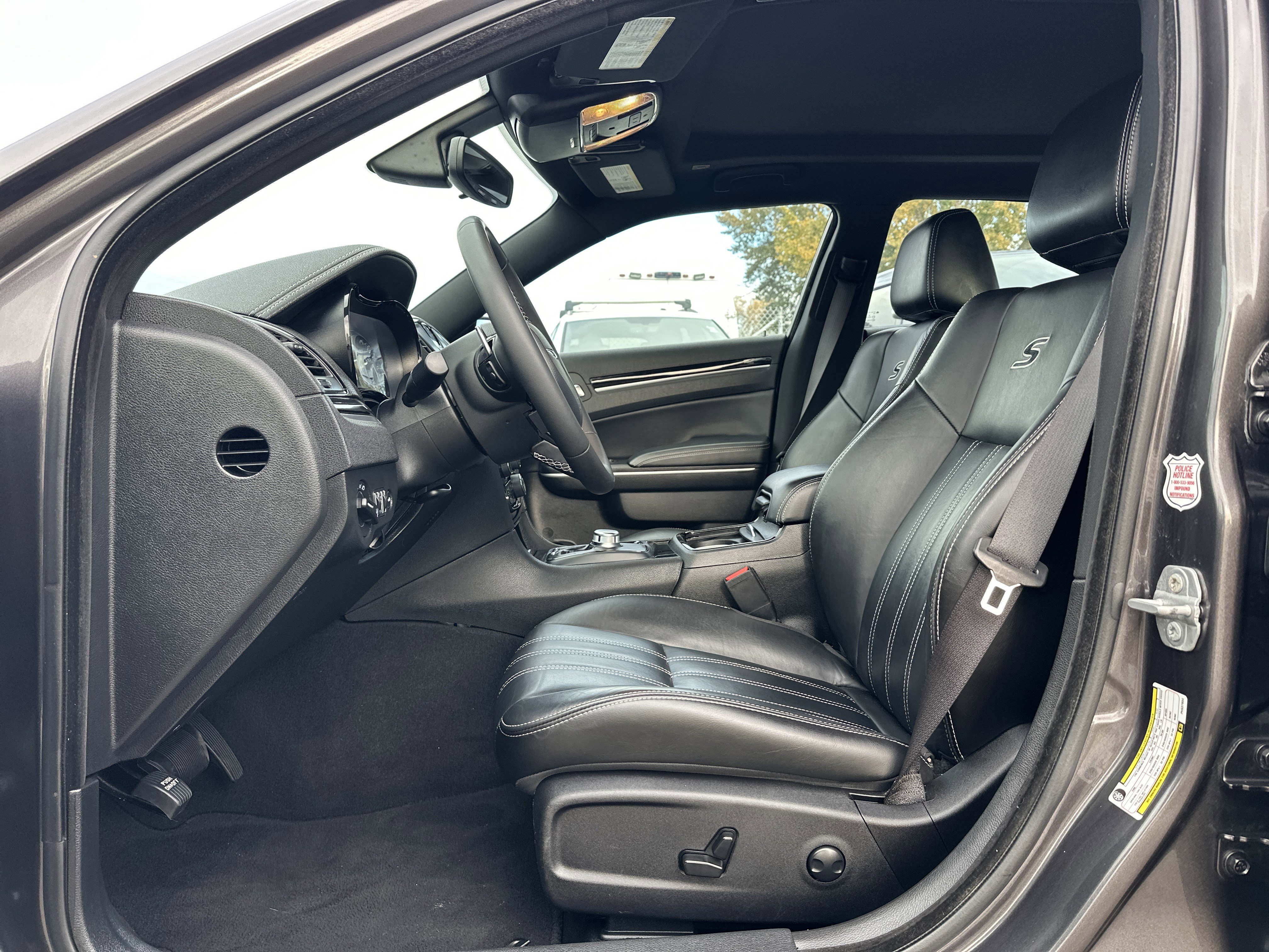 Used 2023 Chrysler 300 S RWD image 9