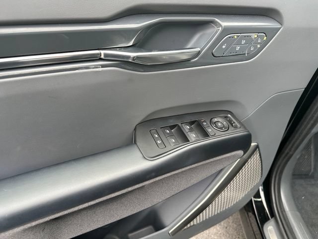 Used 2024 Kia EV9 Land AWD/4WD image 25