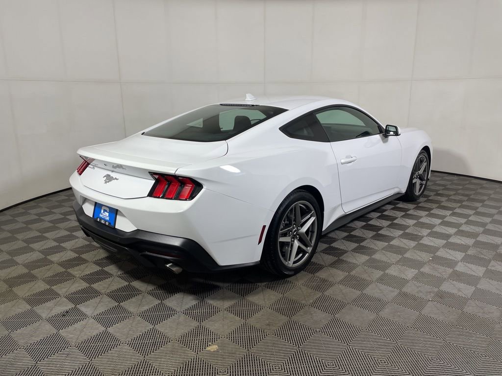 Used 2024 Ford Mustang Coupe image 7