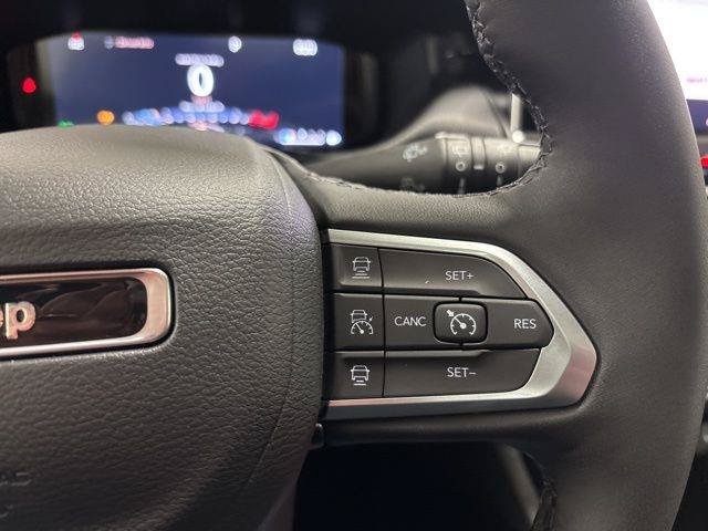 Used 2026 Jeep Compass Limited w/ Sun, Sound & Navigation Group AWD/4WD image 15