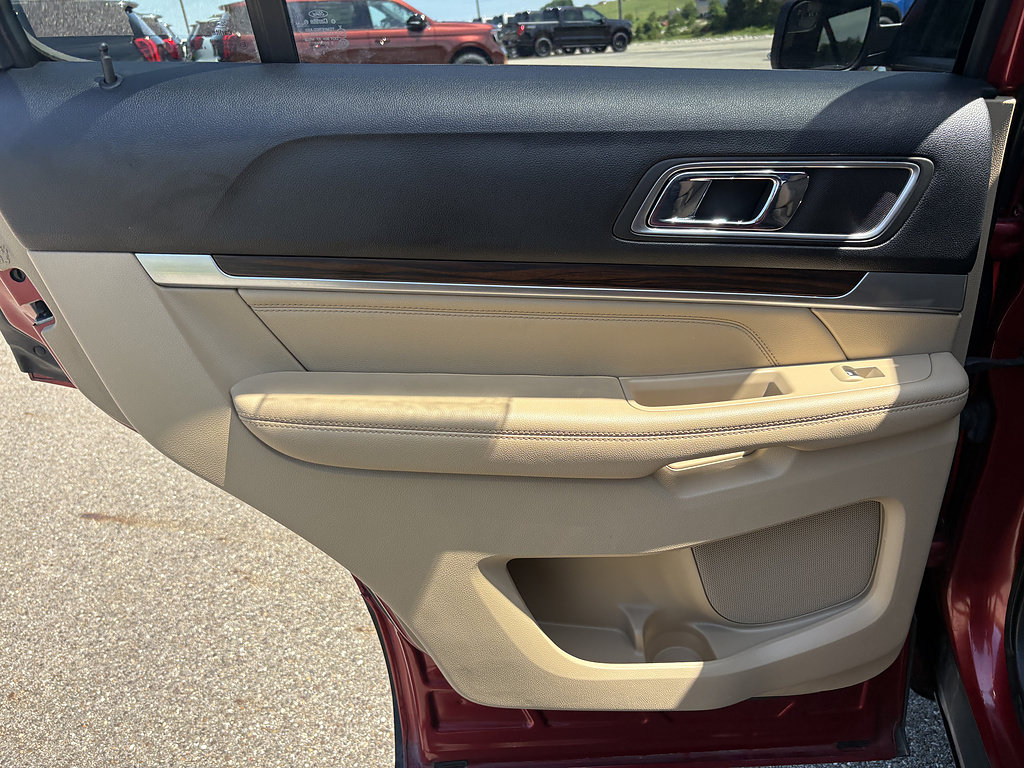 Used 2016 Ford Explorer Limited AWD/4WD image 16