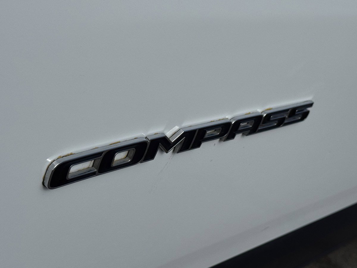 Used 2024 Jeep Compass Latitude AWD/4WD image 4