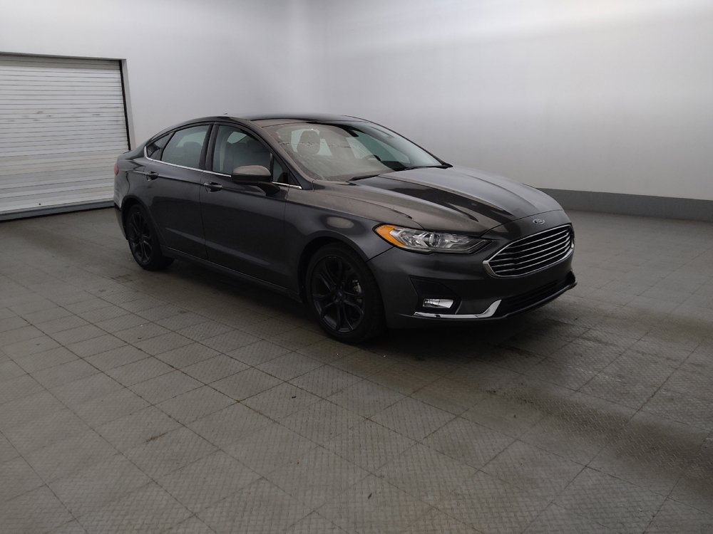 Used 2020 Ford Fusion SE w/ Equipment Group 151A FWD image 11