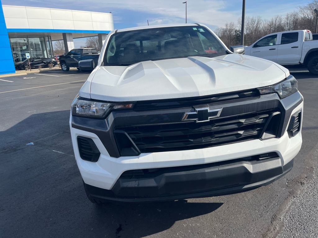 Used 2025 Chevrolet Colorado LT w/ Advanced Trailering Package image 8