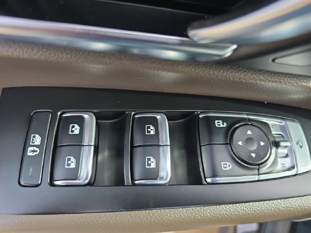 Used 2022 Kia Telluride SX w/ Nightfall Edition Package AWD/4WD image 32