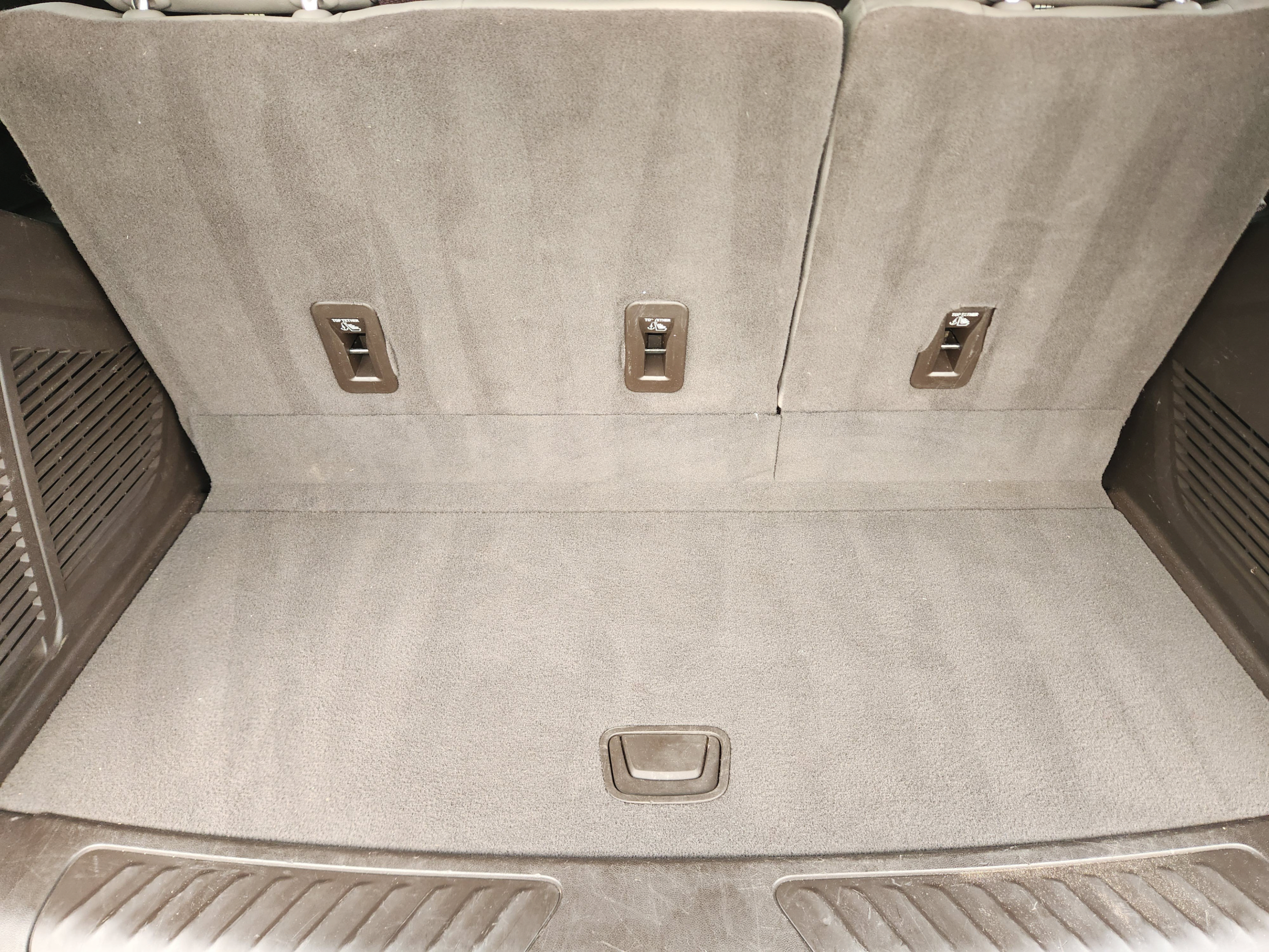 Used 2022 Chevrolet Tahoe LT w/ Luxury Package RWD image 29