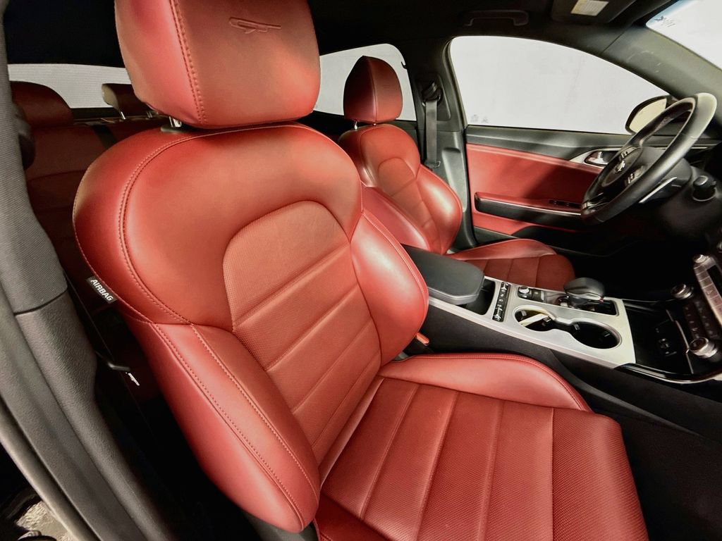 Used 2020 Kia Stinger GT2 AWD/4WD image 28