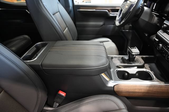 New 2026 Chevrolet Silverado 1500 High Country w/ High Country Premium Package AWD/4WD image 23