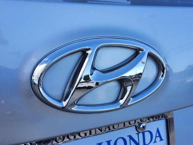 Used 2018 Hyundai Santa Fe Sport image 20