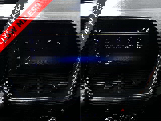 Used 2025 Chevrolet Trax RS w/ Sunroof Package image 14