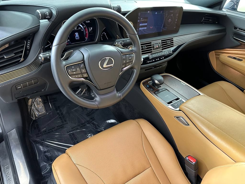 Used 2022 Lexus LS 500 AWD image 17