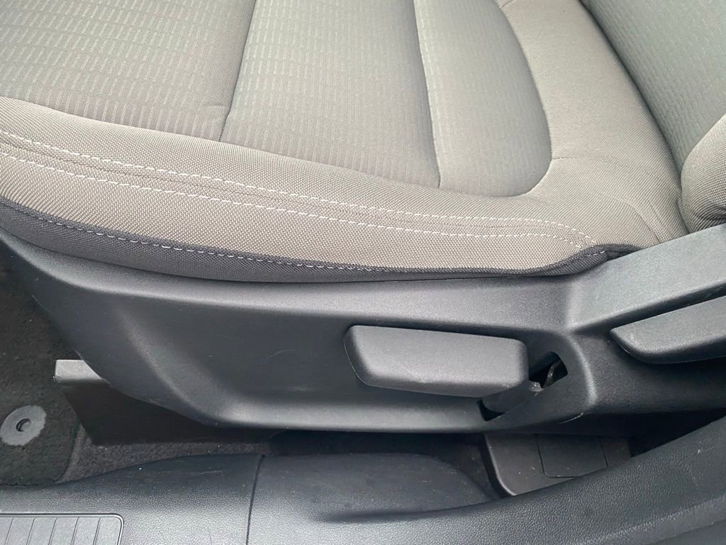 Certified 2022 Ford Escape S image 10