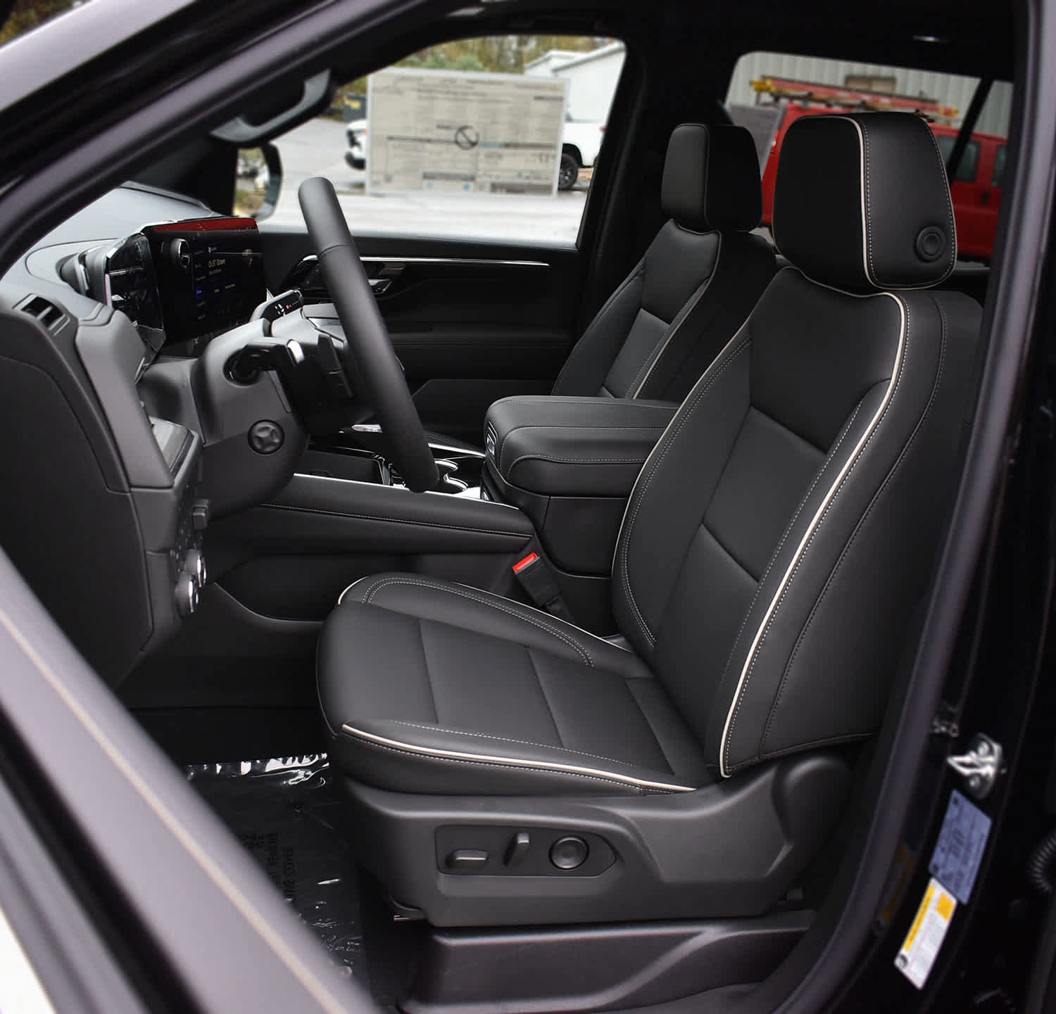 New 2026 Chevrolet Tahoe Premier w/ Sun And Tow Package AWD/4WD image 9