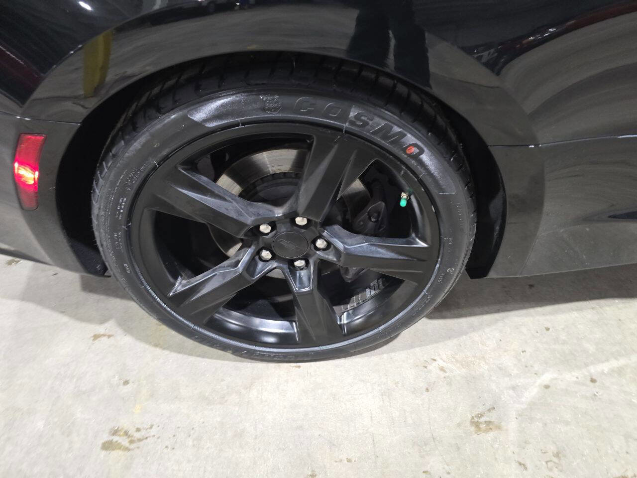 Used 2017 Chevrolet Camaro SS image 22