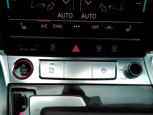 Used 2024 Audi SQ8 e-tron Premium Plus w/ Black Optic Package AWD/4WD image 45