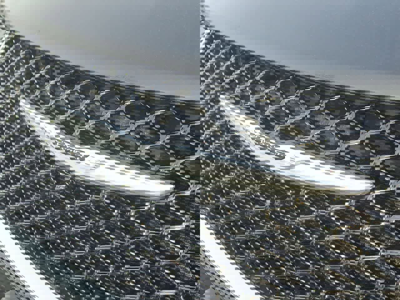 Used 2024 Chrysler Pacifica Select image 28