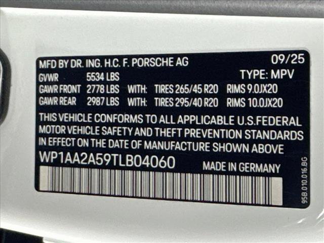 Certified 2026 Porsche Macan Turbo AWD/4WD image 26