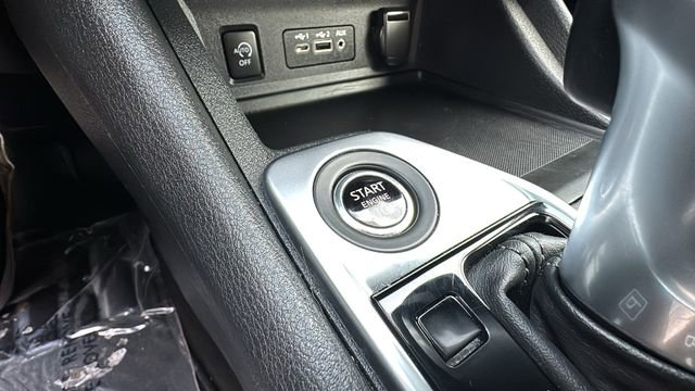 Used 2024 Nissan Sentra SV image 16