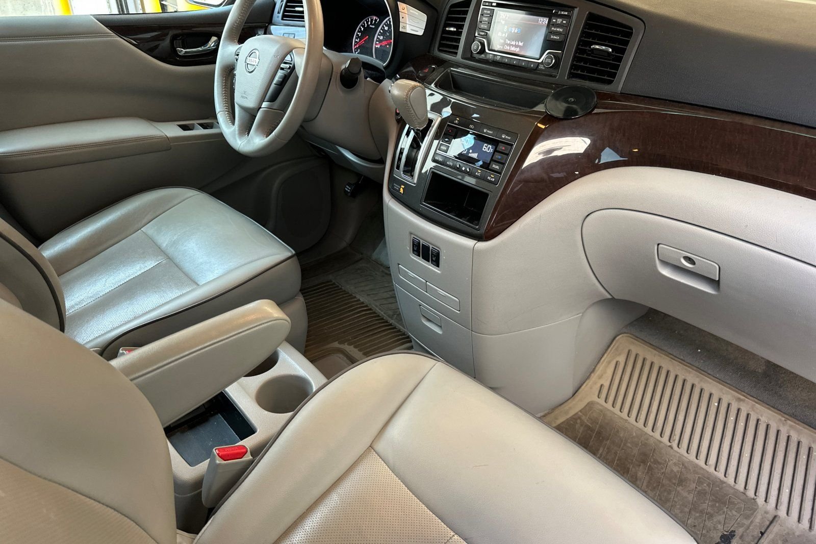 Used 2015 Nissan Quest SL w/ Value Cargo Package FWD image 18