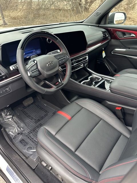 Used 2024 Chevrolet Traverse RS w/ LPO, Floor Liner Package image 40