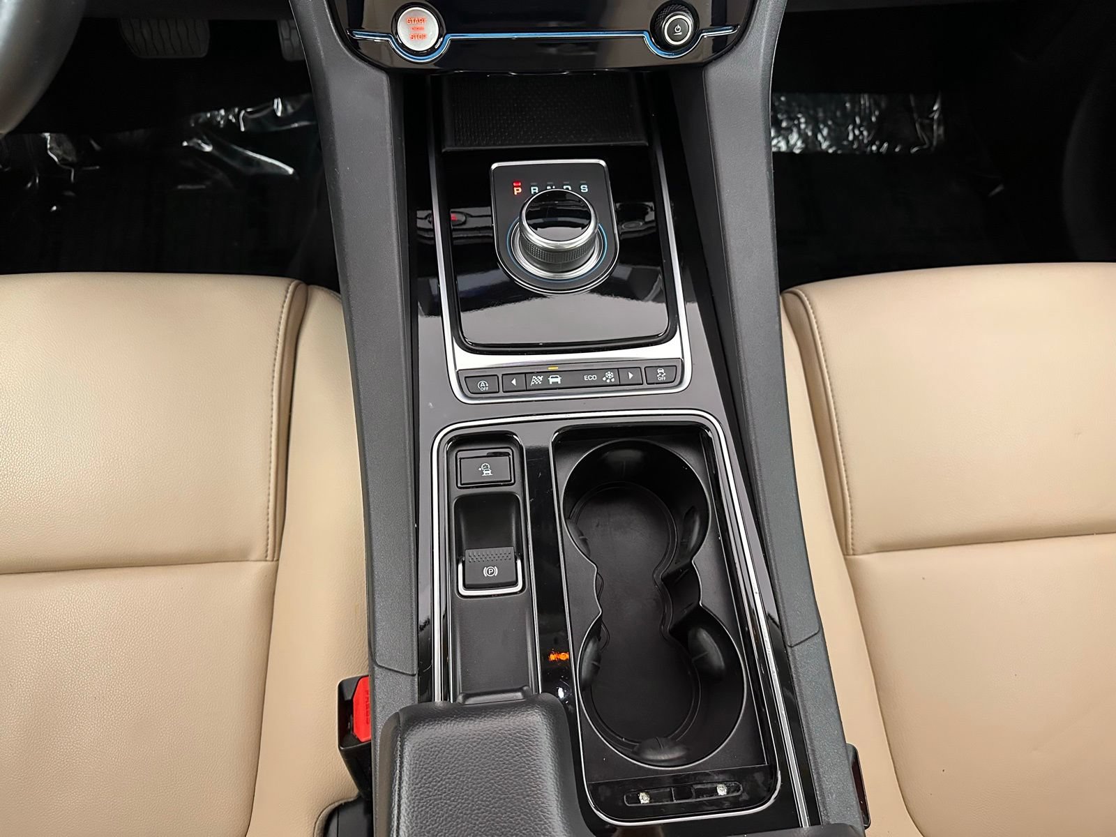 Used 2020 Jaguar F-PACE Premium AWD/4WD image 17