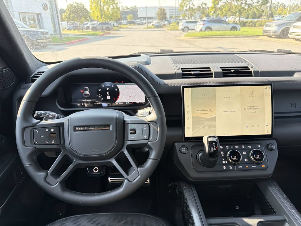 New 2026 Land Rover Defender 110 OCTA AWD/4WD image 4