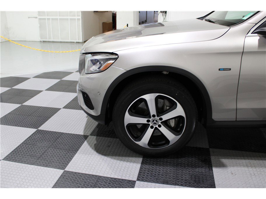 Used 2019 Mercedes-Benz GLC 350e 4MATIC image 9