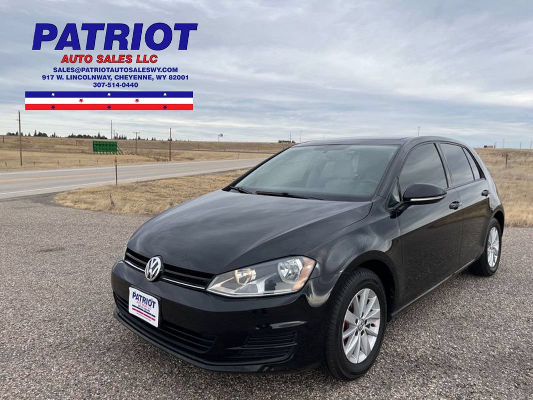 Used 2016 Volkswagen Golf S FWD image 1
