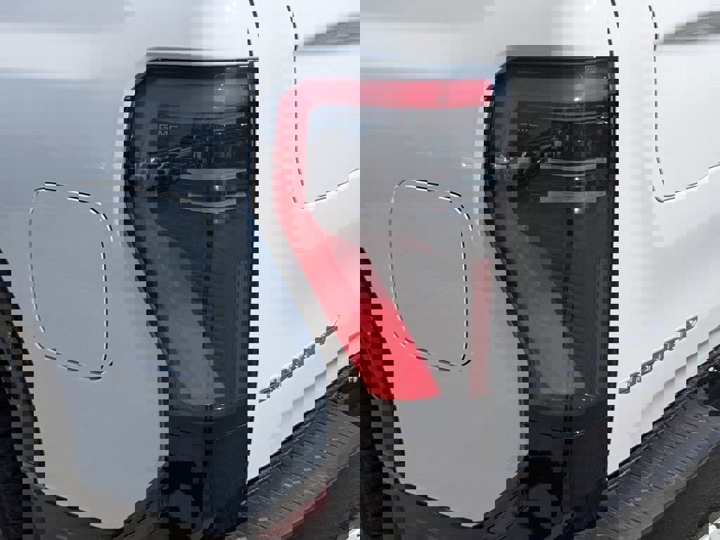 New 2025 GMC Sierra EV Denali AWD/4WD image 8