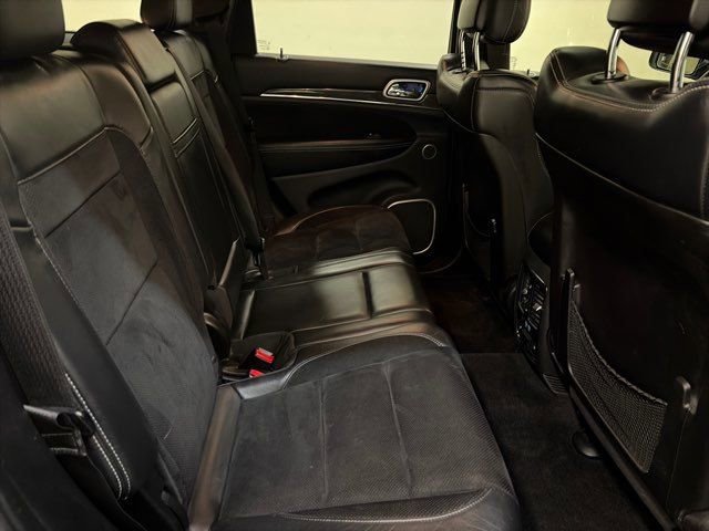Used 2015 Jeep Grand Cherokee SRT w/ Trailer Tow Group IV image 33