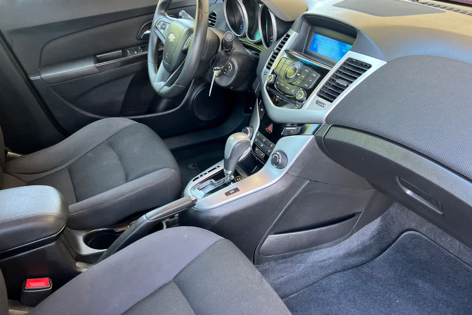 Used 2016 Chevrolet Cruze LT FWD image 15