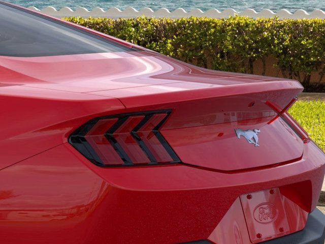 Certified 2024 Ford Mustang Coupe RWD image 22