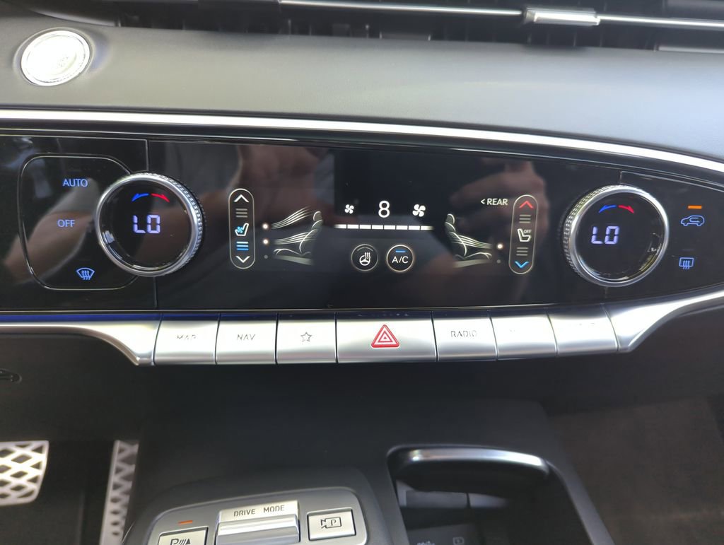 Used 2023 Genesis GV70 3.5T Sport w/ Sport Prestige Package image 27