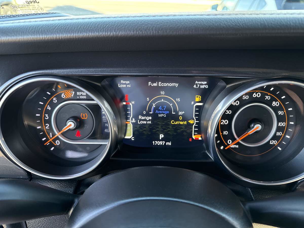 Used 2023 Jeep Wrangler Unlimited Rubicon 392 w/ Trailer Tow Package image 29