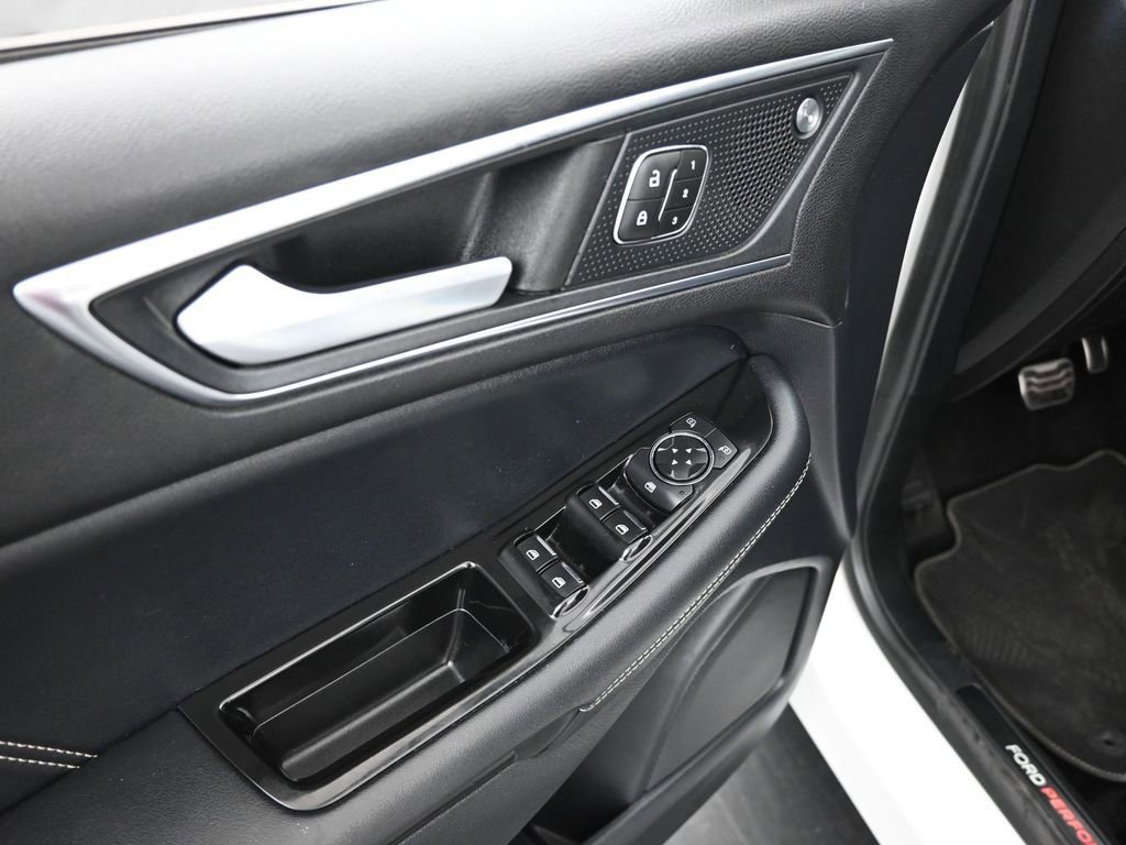 Used 2020 Ford Edge ST w/ Equipment Group 401A image 16