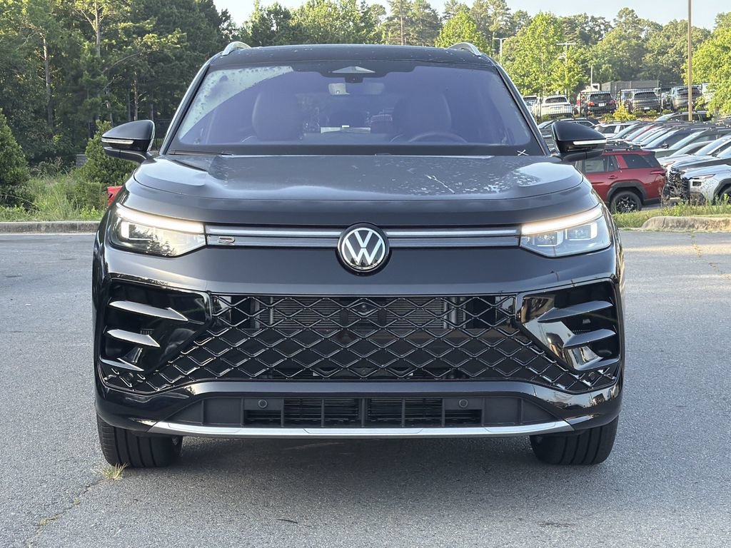 New 2026 Volkswagen Tiguan SEL R-Line AWD/4WD image 8