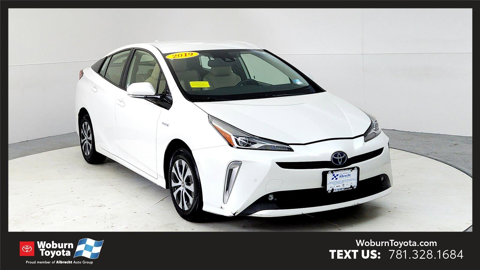Certified 2019 Toyota Prius XLE image 1