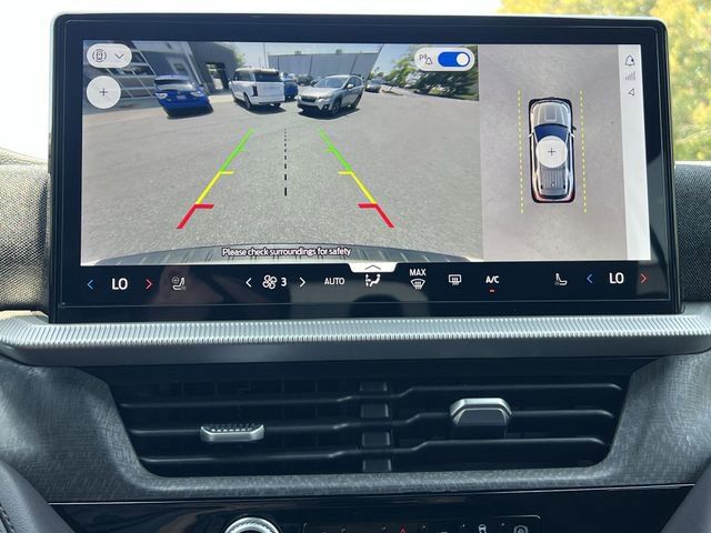 Used 2025 Ford Explorer Platinum w/ Ultimate Package AWD/4WD image 12